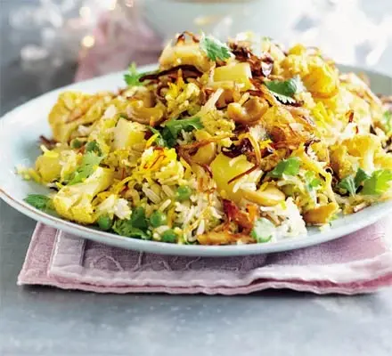 Cashew and fragrant vegetable biryani.