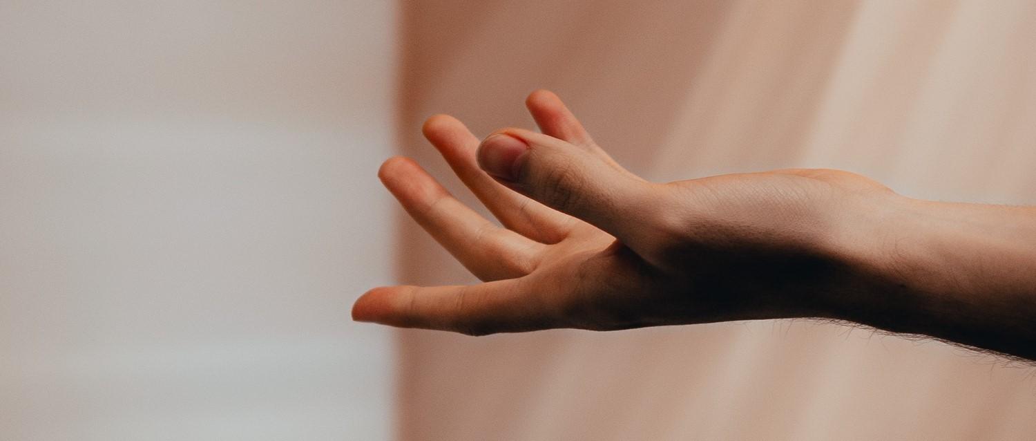 Is cracking your joints dangerous?